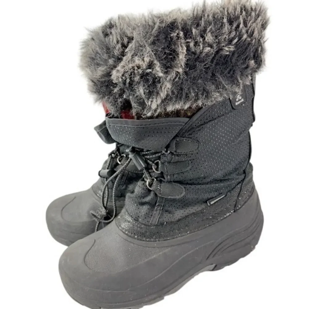 Kamik Big Kids Size 4 Black Winter Snow Boots Faux Fur Lace Up FLAWED